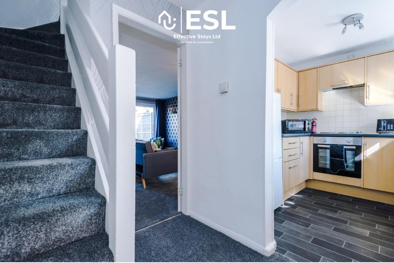 3 Bedroom House With Garden And Driveway Parking - Less Than 10 Mins From Chester City Centre Exterior foto