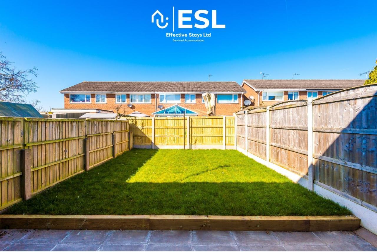 3 Bedroom House With Garden And Driveway Parking - Less Than 10 Mins From Chester City Centre Exterior foto